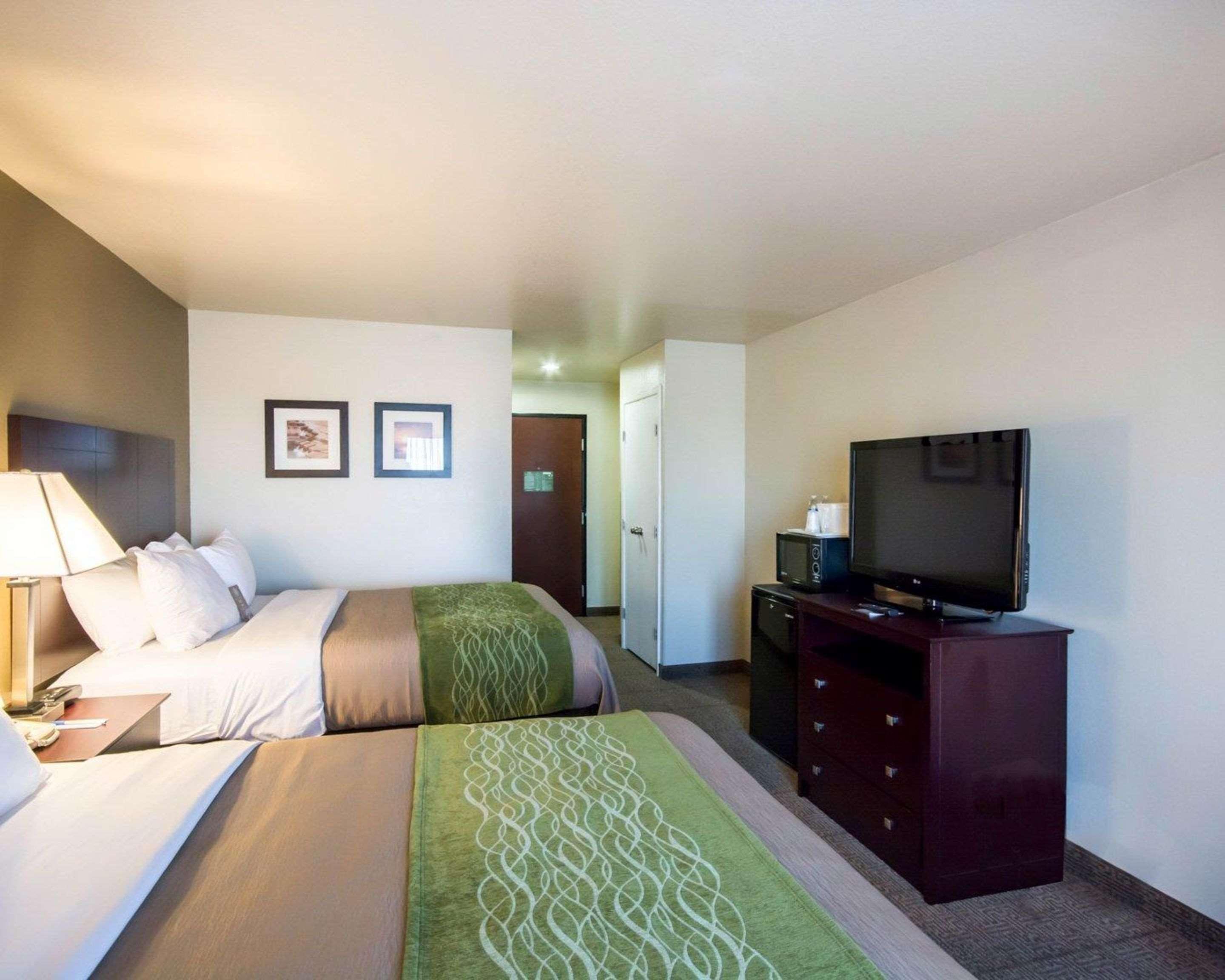Comfort Inn & Suites Mansfield Exterior photo